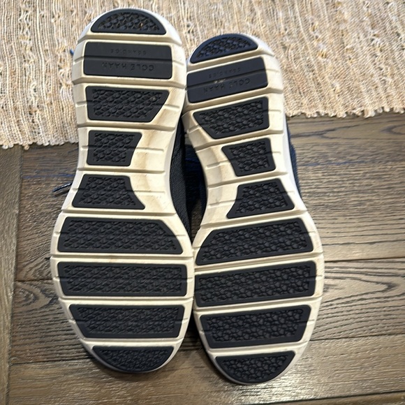 Cole Haan - Picture 3 of 5